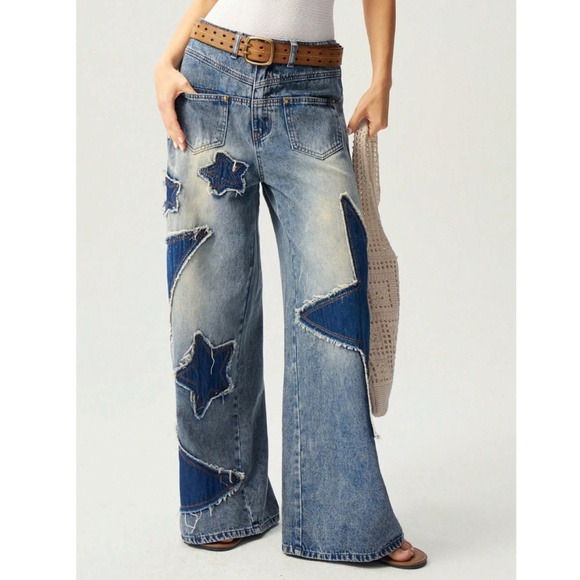 Medium Wash Pockets Star Patch Wide leg Frayed Denim Jeans